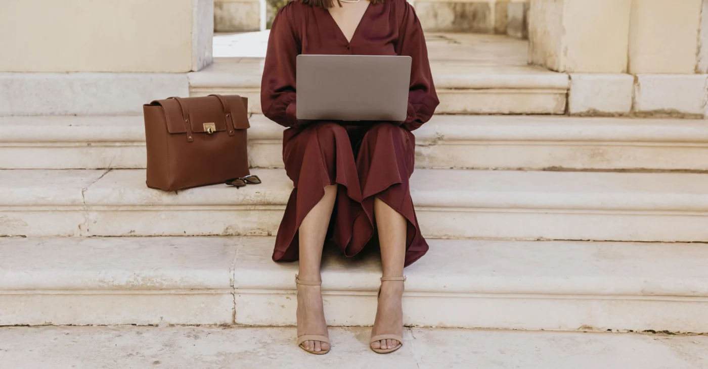 Lolabag Article Porte Documents Femme Comment Choisir Sac Bureau 2026