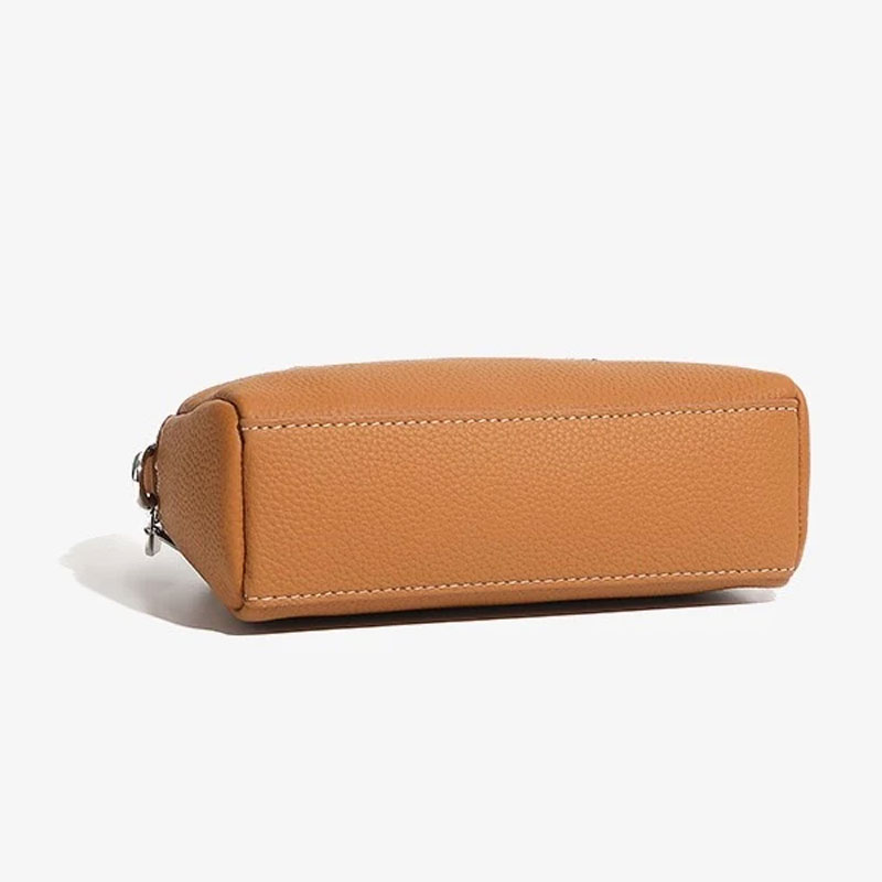 Pochette Bandouliere Arrondie Cuir Modele Suzy Vue Dessous