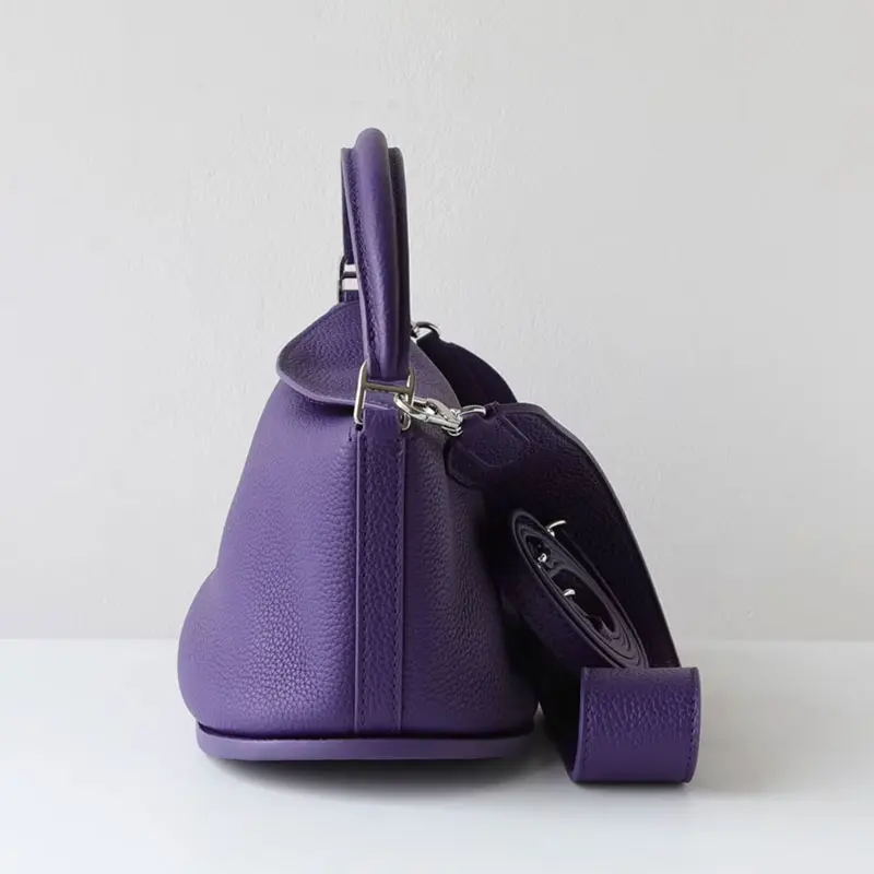 Sac A Main Cuir Demi Lune Modele Pauline Violet Vue Laterale