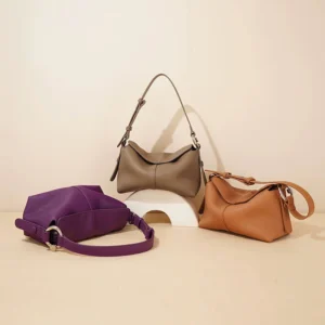 Sac Bandouliere Hobo Cuir Rabat Modele Kiara Coloris Blanc Creme Gris Taupe Violet Caramel