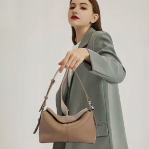Sac Bandouliere Hobo Cuir Rabat Modele Kiara Gris Taupe Cuir Grane