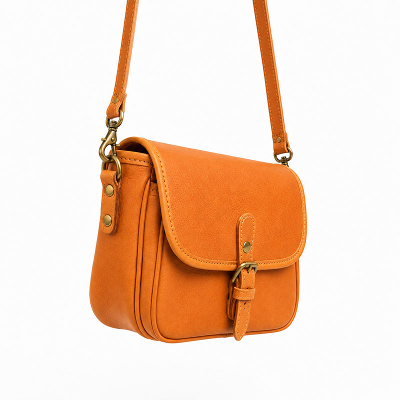 Petit Sac Bandouliere Vintage Cuir Vachette Charlotte Camel Vue Laterale